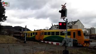 Železniční přejezd Hronov 1  1422014  Czech railroad crossing [upl. by Froma]