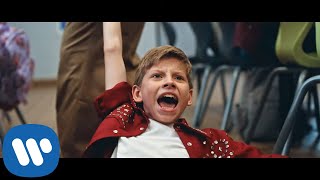 Mason Ramsey  Twang Official Music Video [upl. by Piderit]