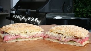 Wagyu Roastbeef Sandwich vom Grill Deli Style [upl. by Bender]