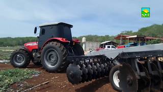 DEMOSTRACIÓN EN CAMPO DE MAQUINARIA AGRÍCOLA [upl. by Erek733]