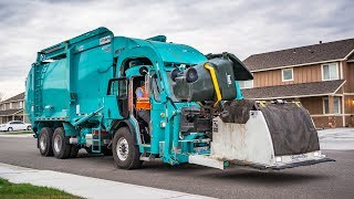 Peterbilt 320  Wittke Starlight Garbage Truck w The CurottoCan [upl. by Aitrop]