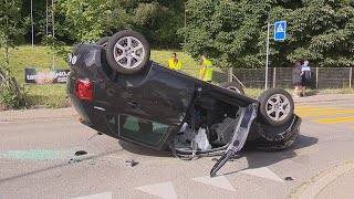 Aadorf TG Unfall fordert zwei Verletzte [upl. by Rolo]