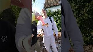 ⁠EnzoKnol voedt Noël op met het juiste drankje 😂⚡️ [upl. by Wj]