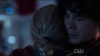 The 100 Season Finale 4x13  Bellamy and Clarke hug [upl. by Marguerie898]