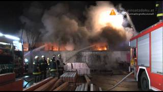 Großbrand einer Lagerhalle in TernitzNOE [upl. by Yoho211]