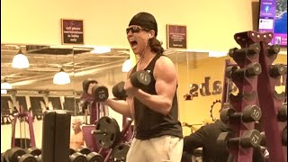 Screaming In The Gym Prank [upl. by Alfie]