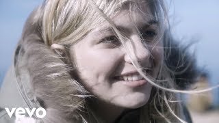 Louane  JOUR 1 vidéo officielle [upl. by Udelle151]