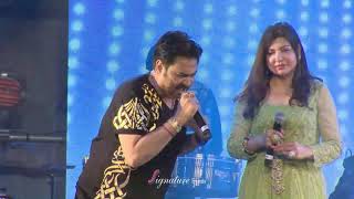 Alka Yagnik amp Kumar Sanu Baazigar o Baazigar Performing Live in Dubai [upl. by Silsbye]