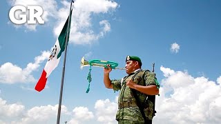 ¿Sabes rendir honores a la bandera  Monterrey [upl. by Derdle]