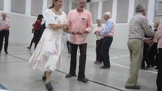 13 DAYLE HODGE SINGSCALLS quotGETTIN GOODquot SQUARE DANCE [upl. by Aenotna]