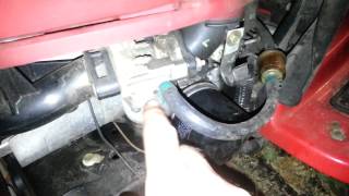 How to drain gas from your mower tank siphonless [upl. by Gnil]