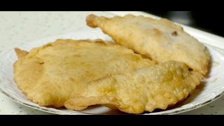 Tschebureki Leichtes Rezept Teigtaschen mit Hackfleisch frittiert Schnell und Lecker Kochvideo [upl. by Pigeon]