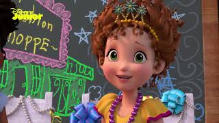 Fancy Nancy Clancy  How To Have A Fashion Show Tutorial ✨  Disney Junior Arabia [upl. by Yanal724]