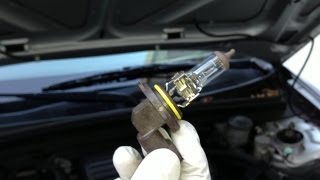 Tutorial Replace 2004 Honda Civic Headlight Bulb  Driver Side [upl. by Kalina165]