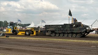 Leopard 2 Recovery Tank quotBuffelquot  Tractor Pulling Schoonebeek [upl. by Sucramed]