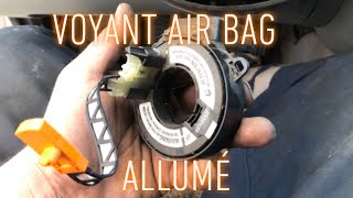 Voyant airbag allumee sur une Renault  du symptôme à la réparations  Renault Kangoo [upl. by Ocirederf]