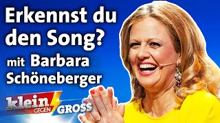 Übersetzte Songtexte erraten Caspar 10 vs Barbara Schöneberger  Klein gegen Groß [upl. by Grevera]