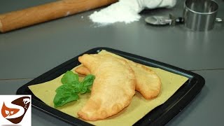 Panzerotti pugliesi la ricetta dei panzarotti fritti  antipasti sfiziosi panzerotti  food [upl. by Eelorac993]