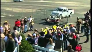 2011 Indycar Kentucky  Ed Carpenter beats Dario Franchitti in a duel to the finish [upl. by Tidwell]