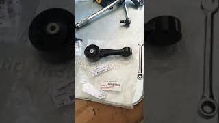 How to replace dogbone on Toyota sienna [upl. by Nitsirc]