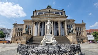 Berlin Sightseeing Gendarmenmarkt einer der schönsten Plätze in Berlin [upl. by Brear]