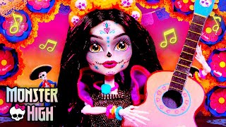 Skelita Celebrates Día de Muertos Official Music Video  Monster High [upl. by Lledner98]