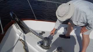 Anchor free fall learn how to use your capstan clutch [upl. by Elocin]