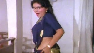 Laxmikant Berde Priya Arun Maskari  Comedy Scene 1422 [upl. by Dyraj401]