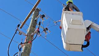 Apprentice energizing padmount transformer [upl. by Gaeta651]