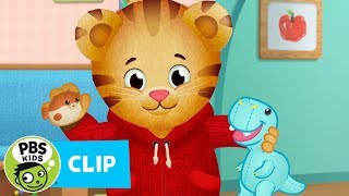 DANIEL TIGERS NEIGHBORHOOD  Daniel Gets His Teeth Cleaned  PBS KIDS [upl. by Portuna]